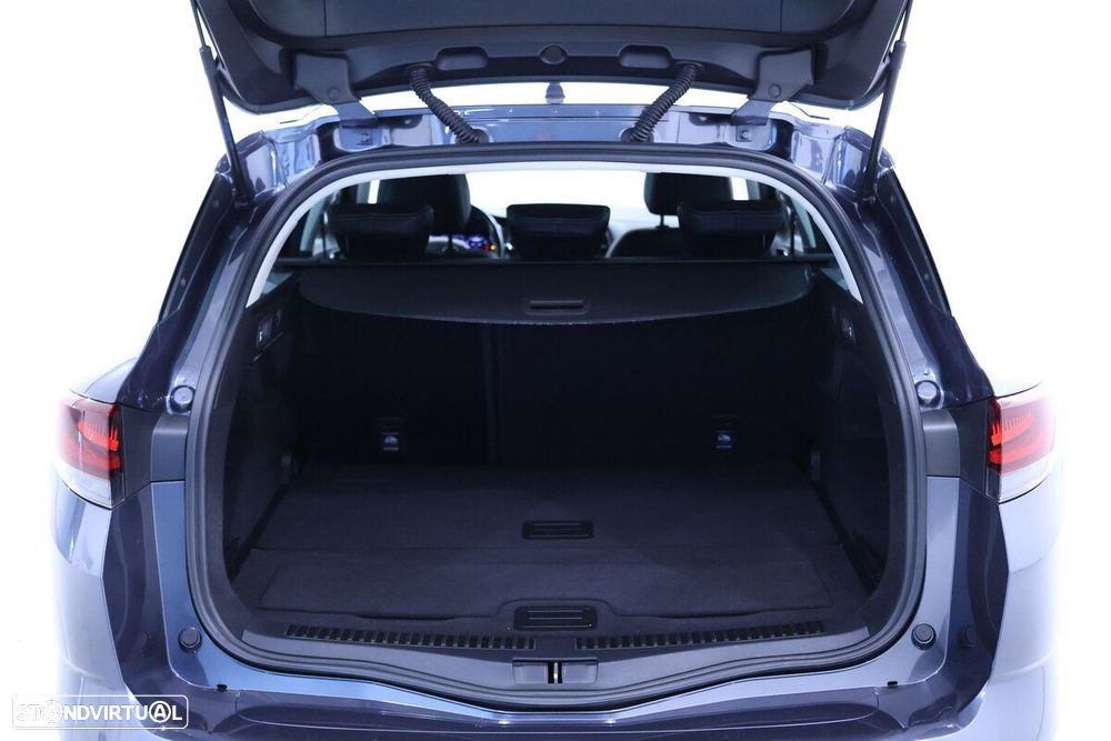 Renault Mégane Sport Tourer - 14