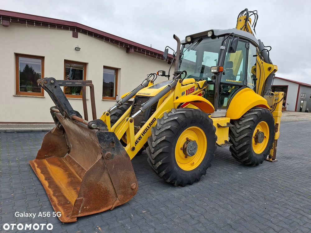 New Holland B115 B / Joystick / Koparko Ładowarka / - 1