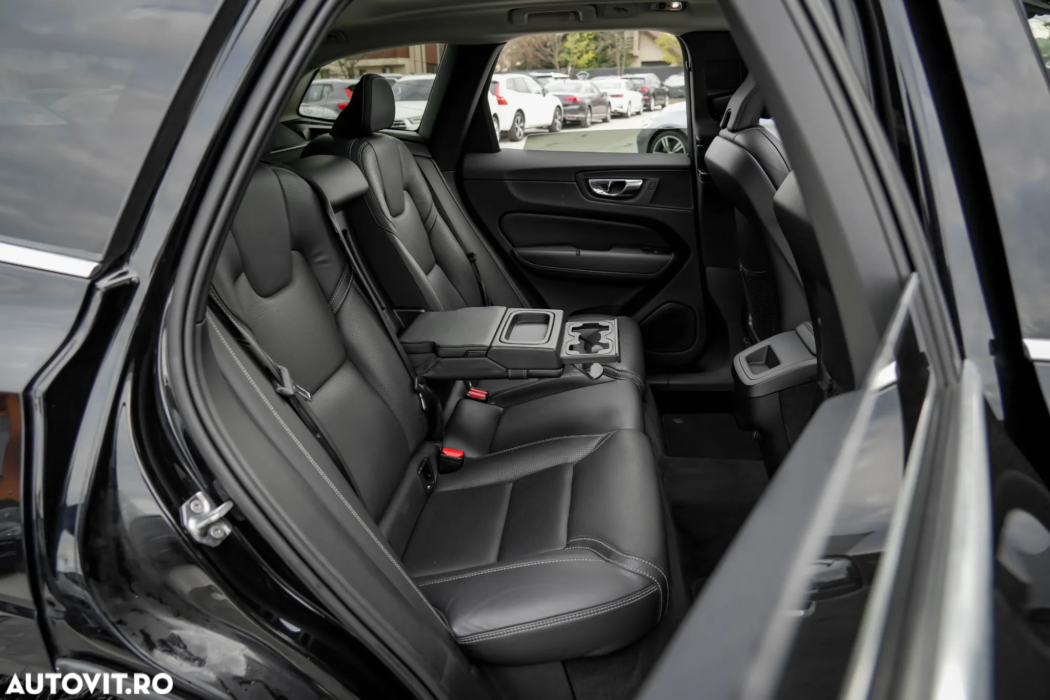 Volvo XC 60 D5 AWD Geartronic Inscription - 23