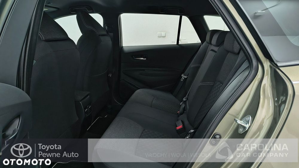 Toyota Corolla 1.8 Hybrid Comfort - 23
