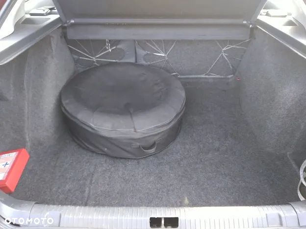 Skoda Octavia 1.6 GLX - 2