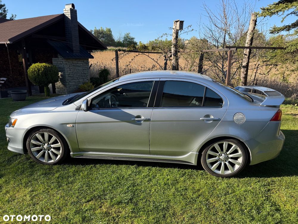 Mitsubishi Lancer - 4