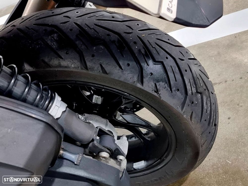 BMW C 400 X 400 X Triple Black - 14