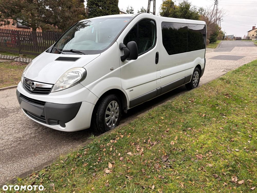 Opel Vivaro L2H1 2.9t - 12