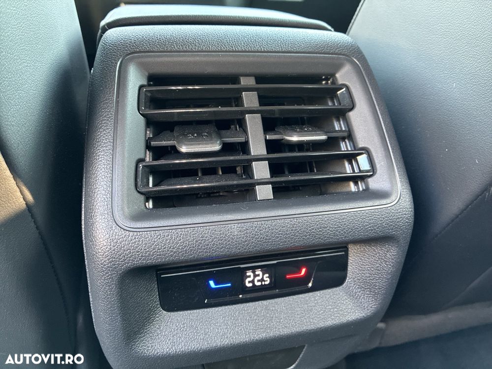 Volkswagen Tiguan - 32