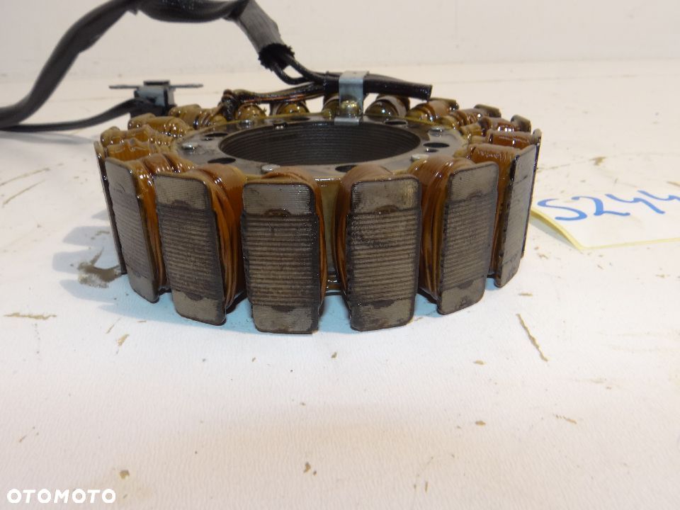 Suzuki VL 800 Volusia Boulevard Indruder Uzwojenie prądnicy alternatora stator S244 - 7