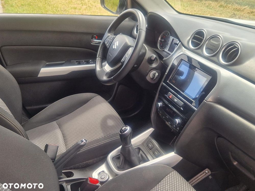 Suzuki Vitara - 4
