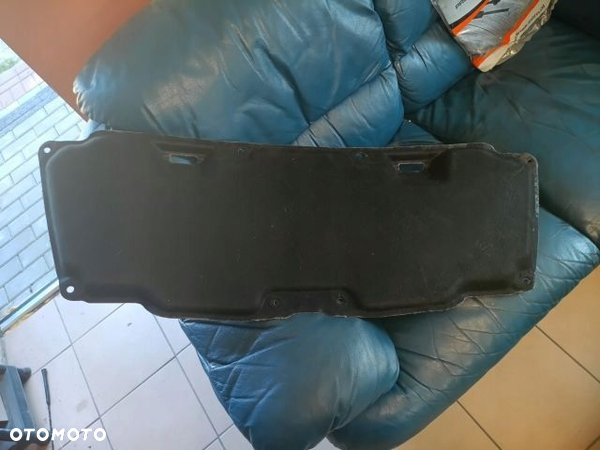 Nissan JUKE F15 WYCISZENIE MASKI WYGŁUSZENIE PODBITKA ORYG.