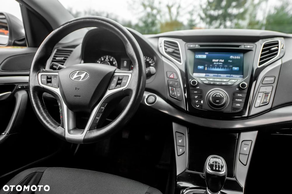 Hyundai i40 2.0 Premium - 23