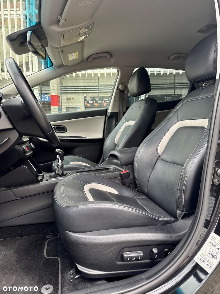Kia Ceed 1.6 CRDi 128 Platinum Edition - 35