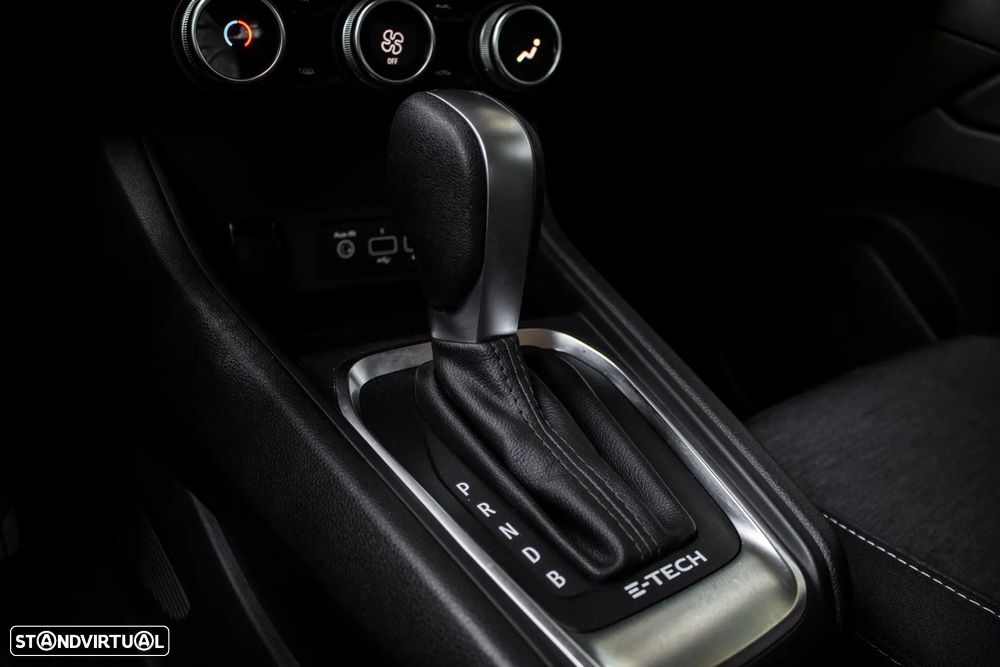 Renault Captur E-TECH 160 INTENS - 18