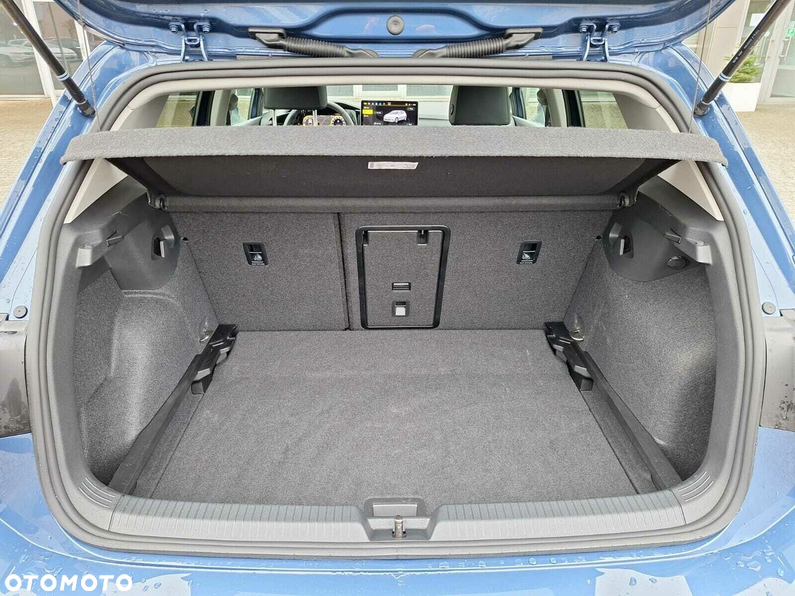 Volkswagen Golf - 26