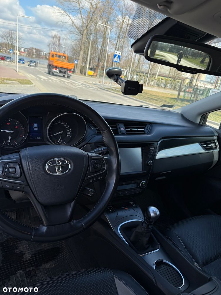 Toyota Avensis 2.0 D-4D Selection - 5