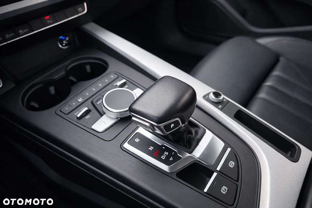 Audi A4 Avant 2.0 TFSI ultra S tronic sport - 15