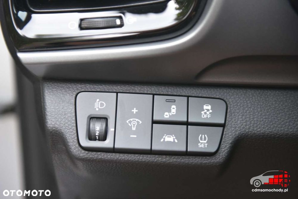 Kia Stonic - 33