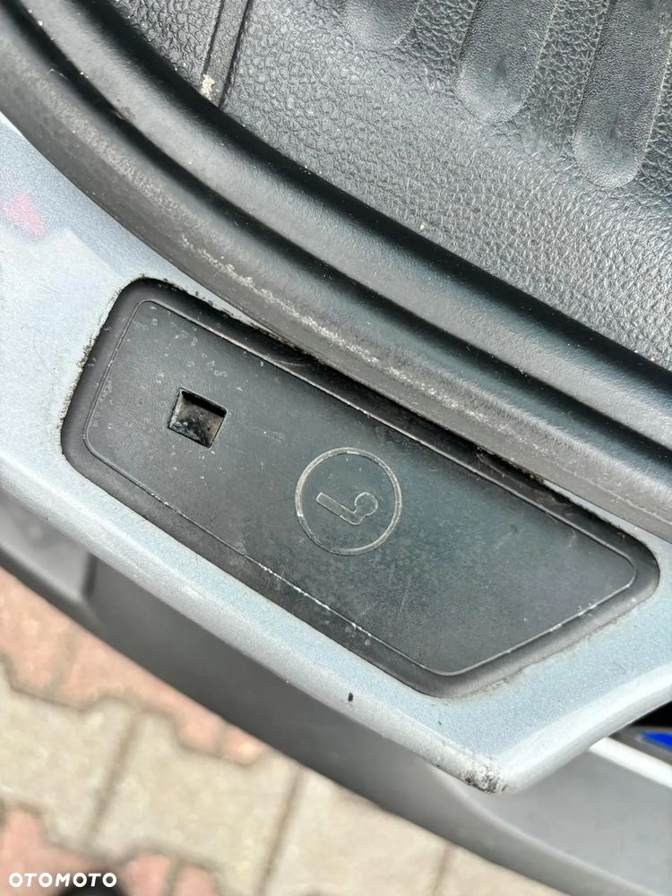 Volkswagen Tiguan - 5