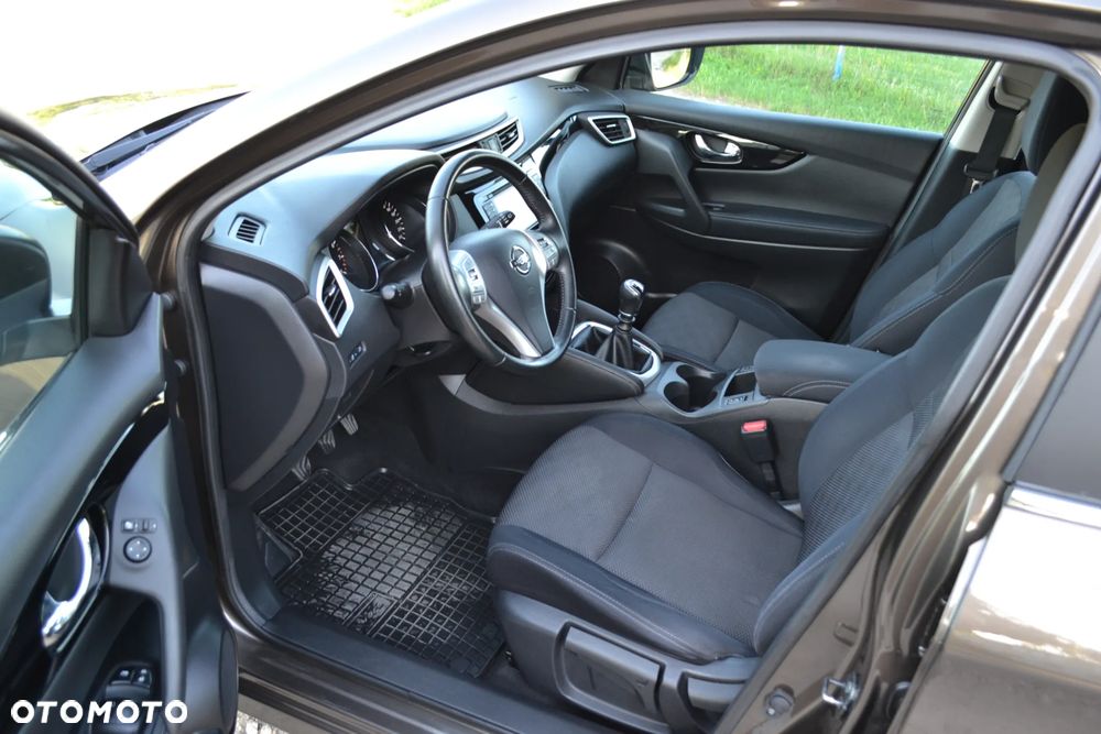 Nissan Qashqai 1.2 DIG-T Tekna EU6 - 16