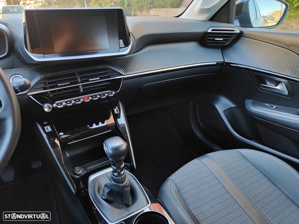 Peugeot 208 1.2 PureTech Allure Pack - 42