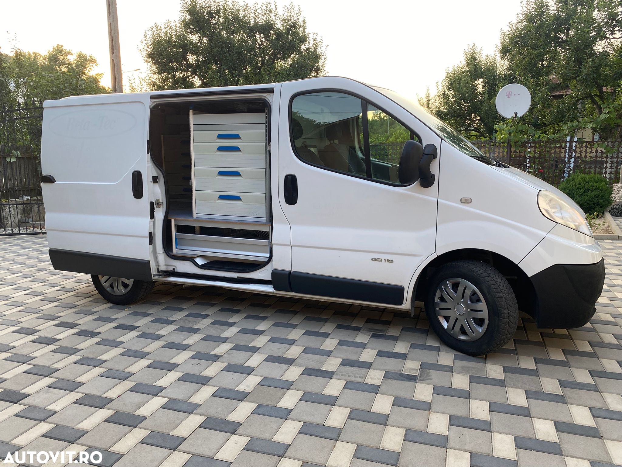 Renault Trafic - 2