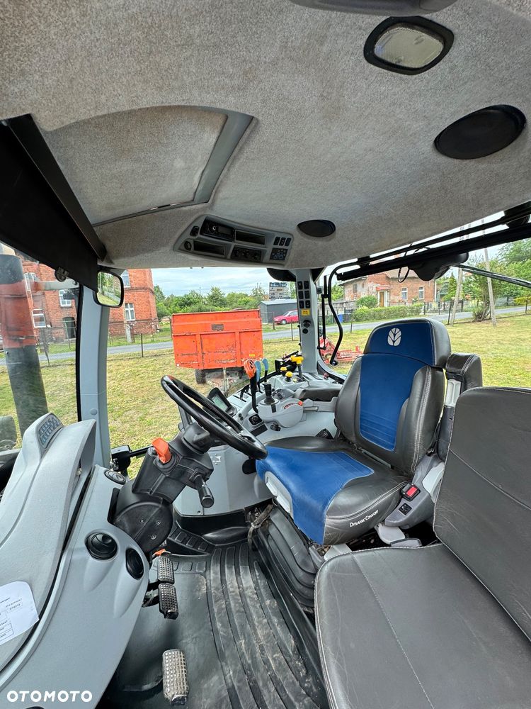 New Holland T7.230 - 6