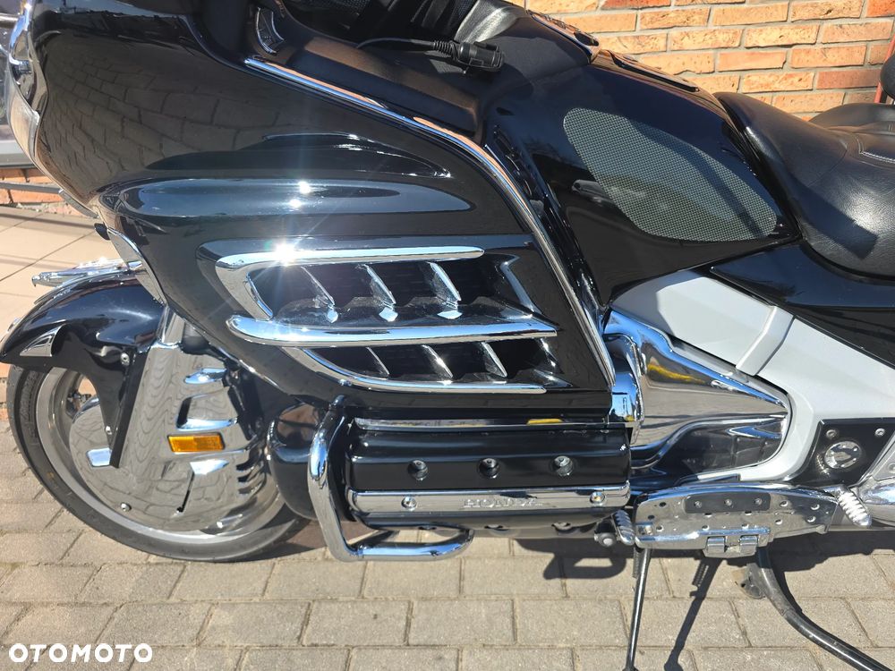 Honda GL - 23