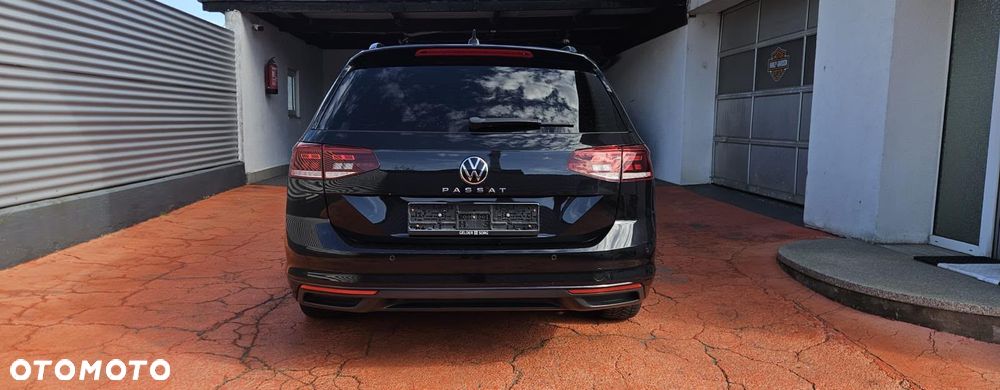 Volkswagen Passat 2022 photo 3