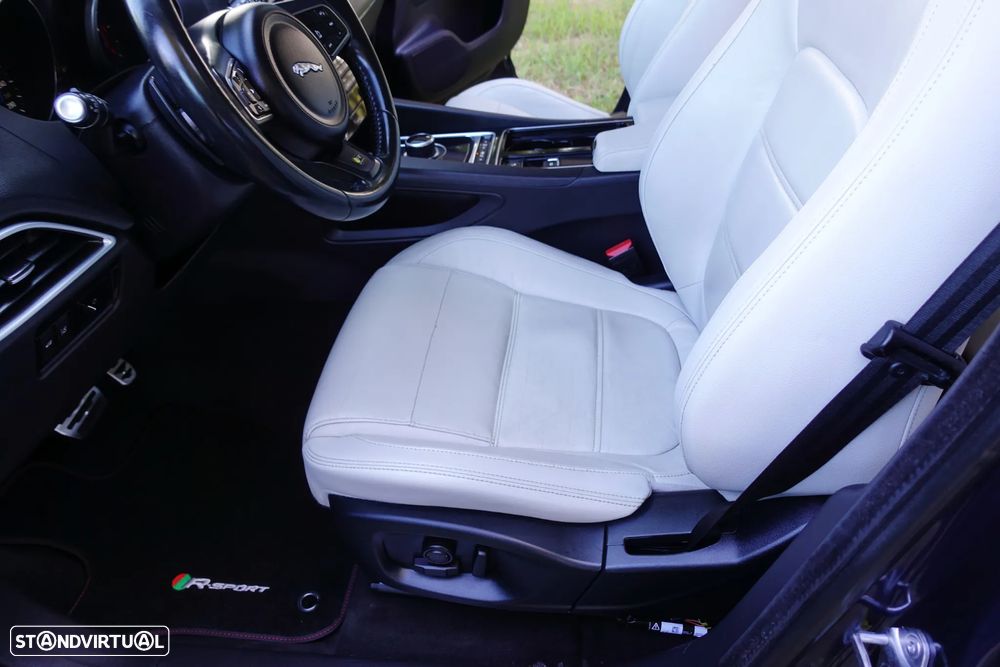 Jaguar F-Pace 2.0 i4D R-Sport Aut. - 37