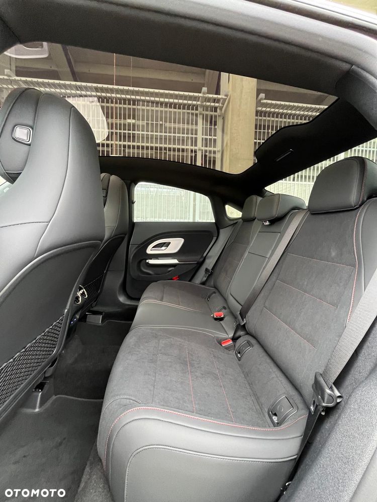 Mercedes-Benz CLA - 20