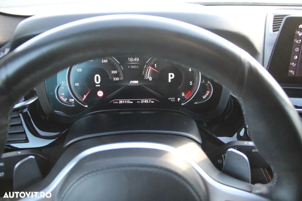 BMW Seria 5 530d xDrive AT - 15