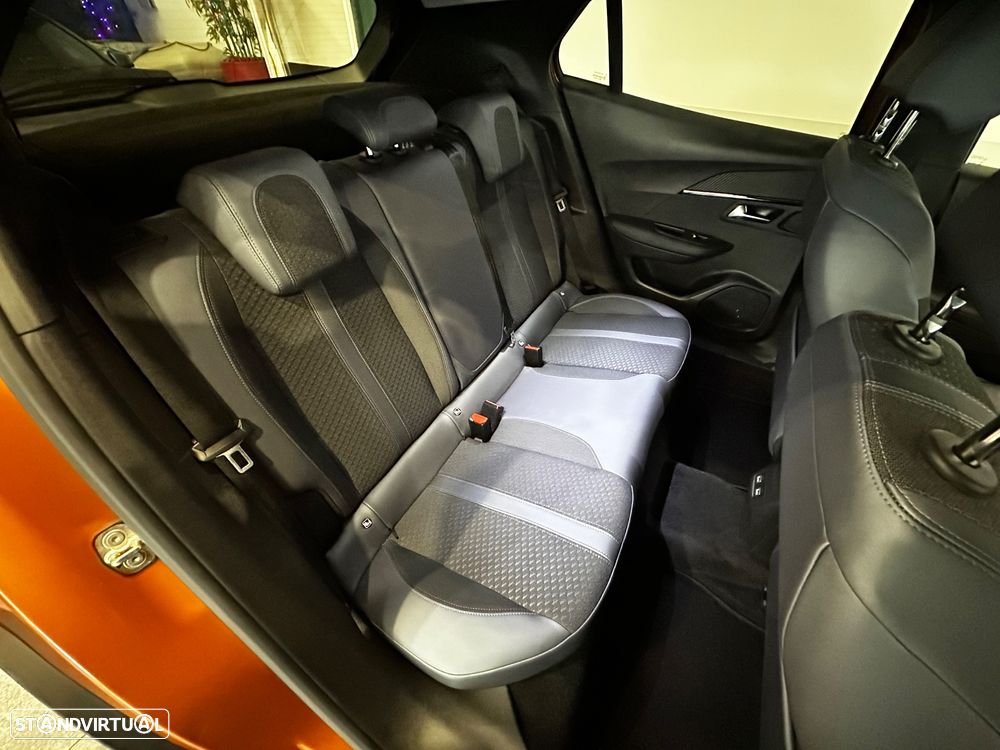 Peugeot e-2008 Allure - 30