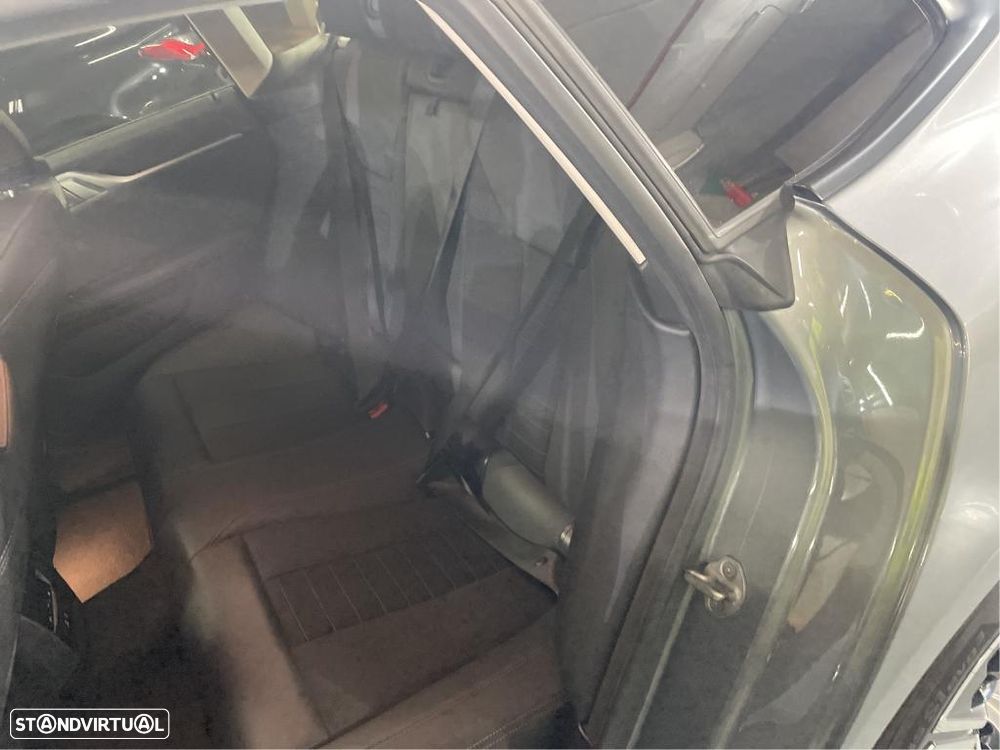BMW i4 eDrive40 - 10