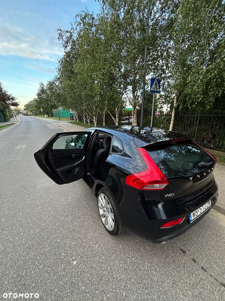Volvo V40 D3 Geartronic Summum - 33