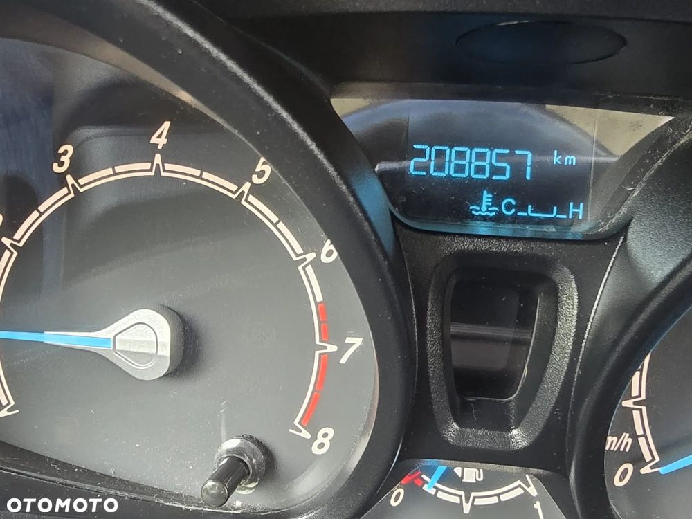 Ford Tourneo Courier 1.0 EcoBoost S&S Ambiente - 14