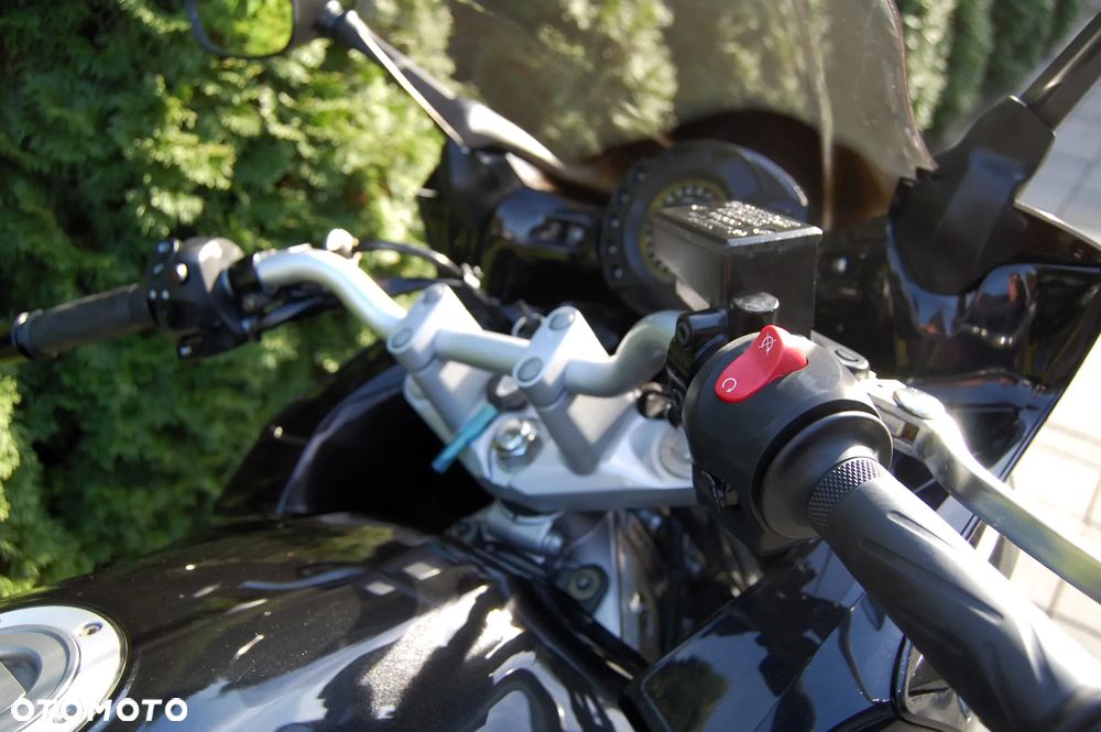 Yamaha FZ6 - 12