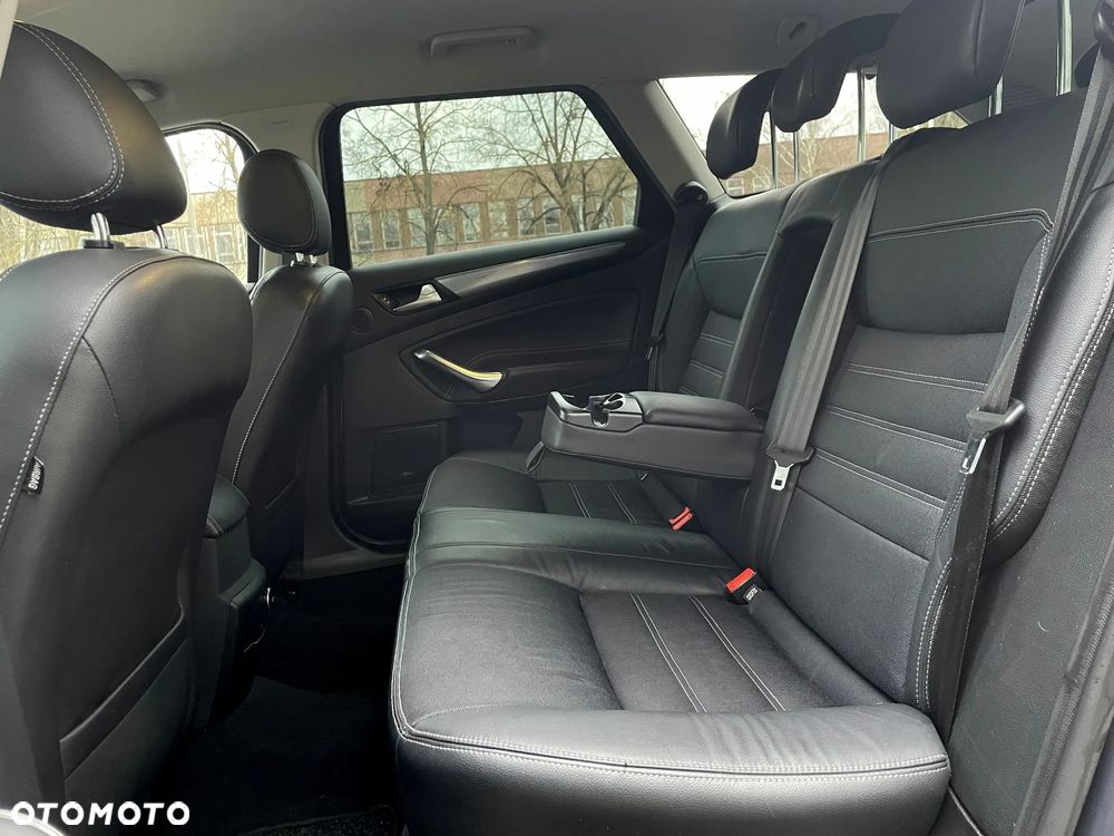 Ford Mondeo 2.0 TDCi Titanium S - 38