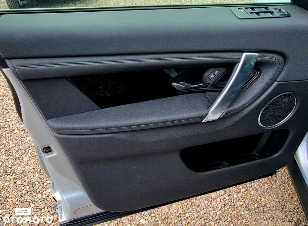Land Rover Discovery Sport - 13
