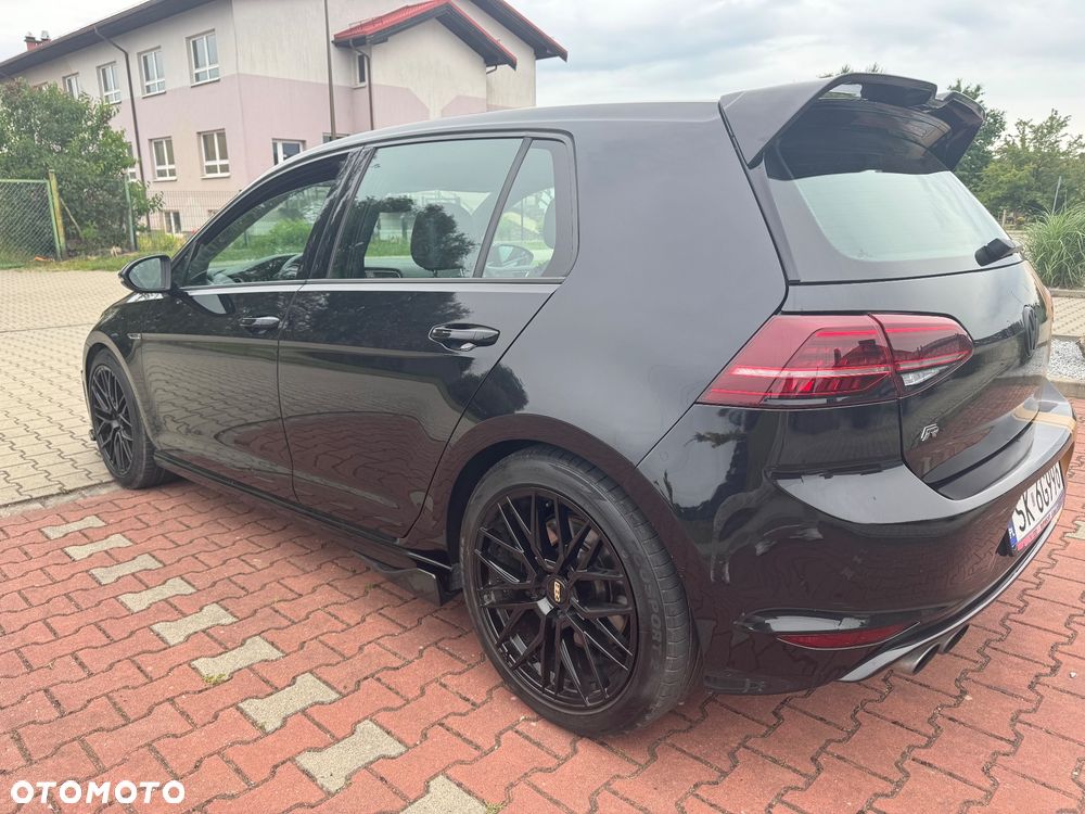 Volkswagen Golf - 3