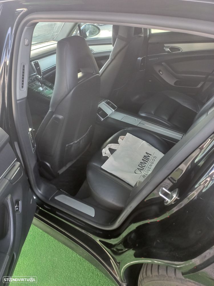Porsche Panamera 3.0 V6 - 3