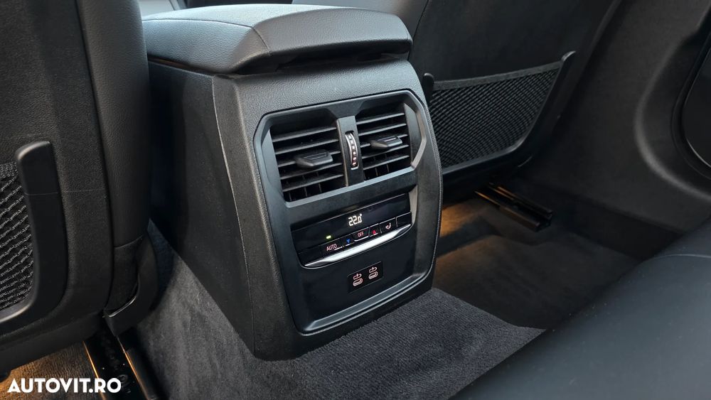 BMW Seria 3 320d Touring Aut. Sport Line - 30