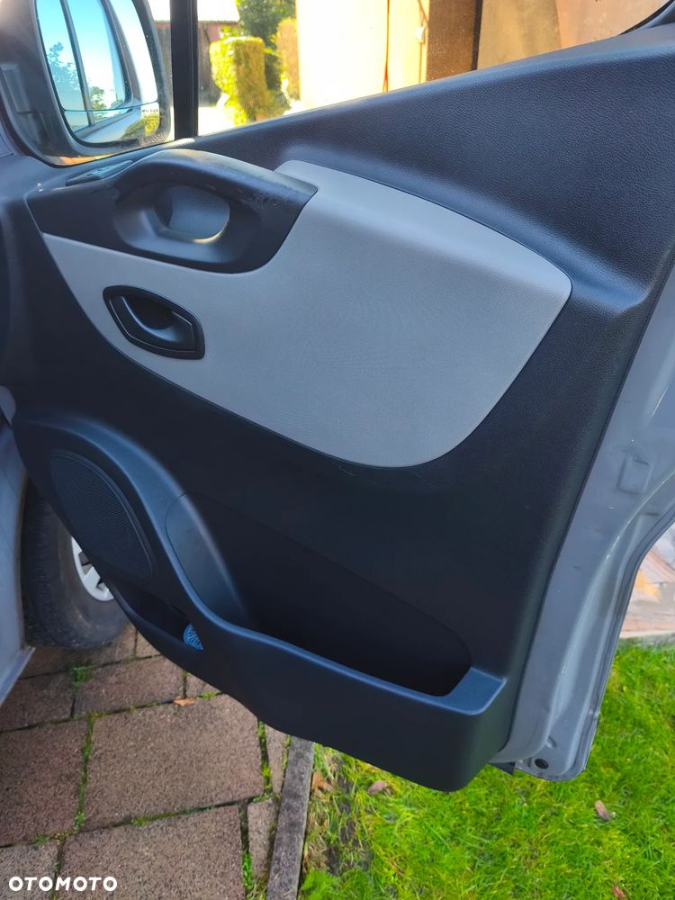 Renault Trafic - 19