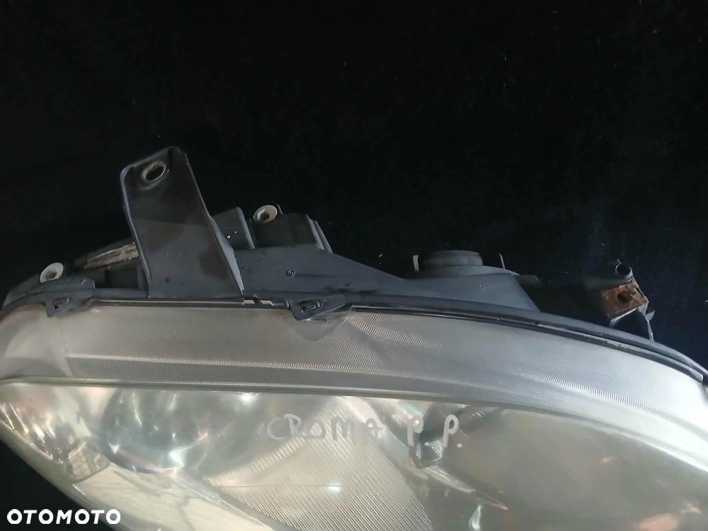 Fiat Croma Lampa przednia prawa - 3