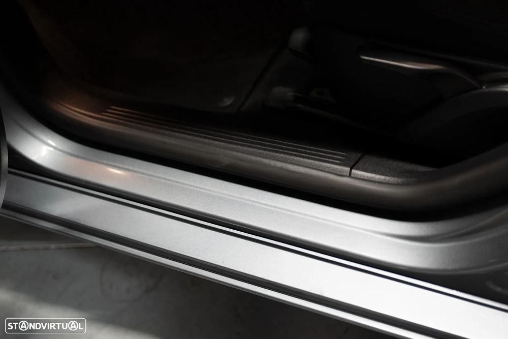 Volvo V40 2.0 D2 Kinetic Geartronic - 30