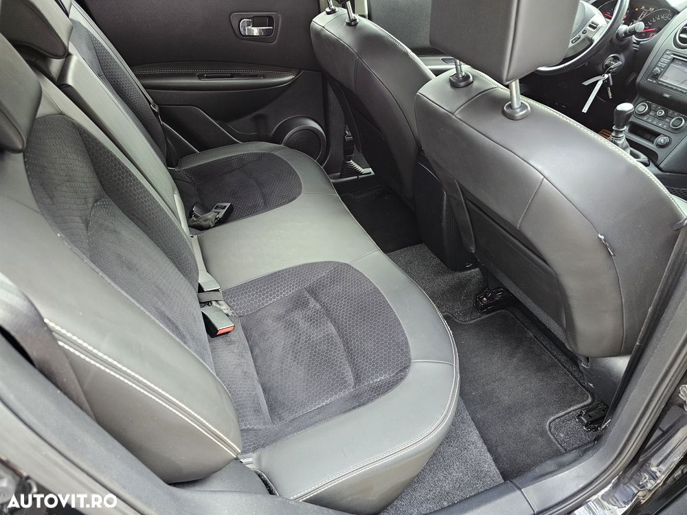 Nissan Qashqai 1.6 DCI ALL-MODE 4x4i N-Connecta - 9