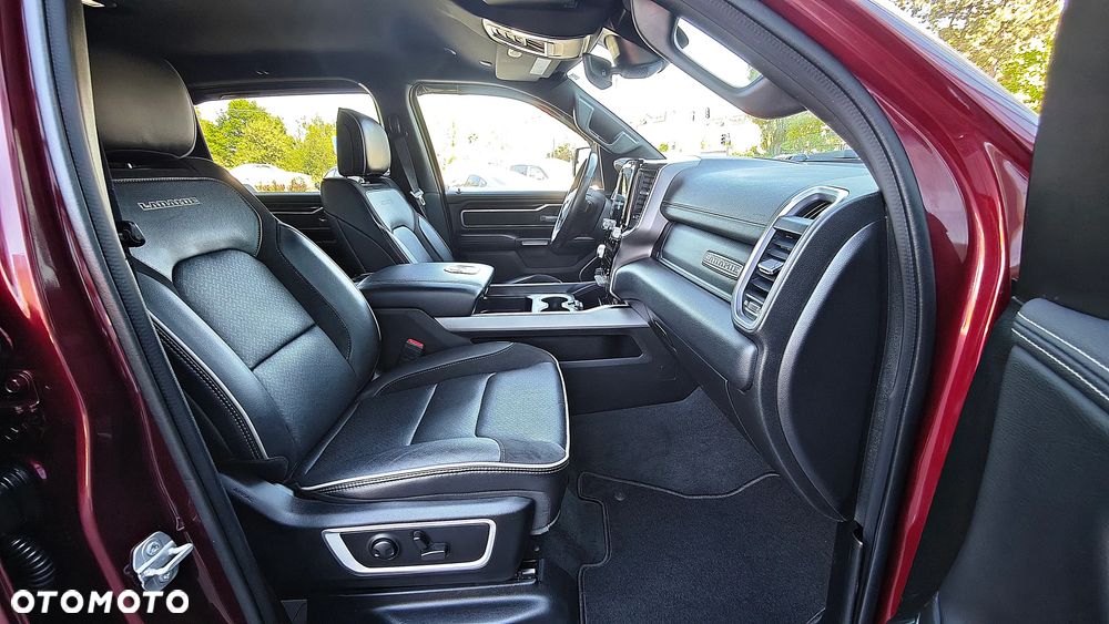 RAM 1500 5.7 Crew Cab Shortbed Laramie Sport - 22