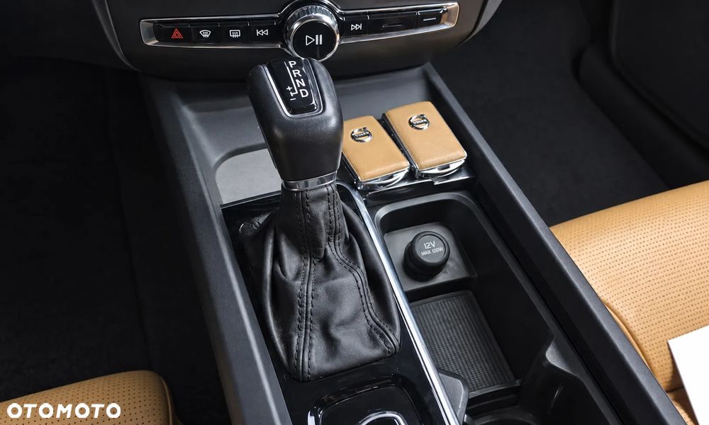 Volvo V60 Cross Country Pro T5 AWD - 9