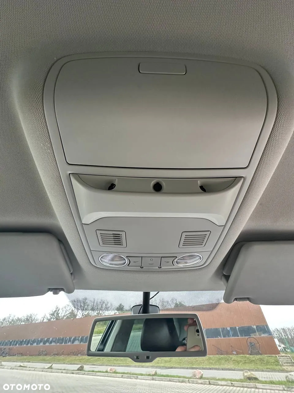 Skoda Superb 2.0 TDI L&K DSG - 31