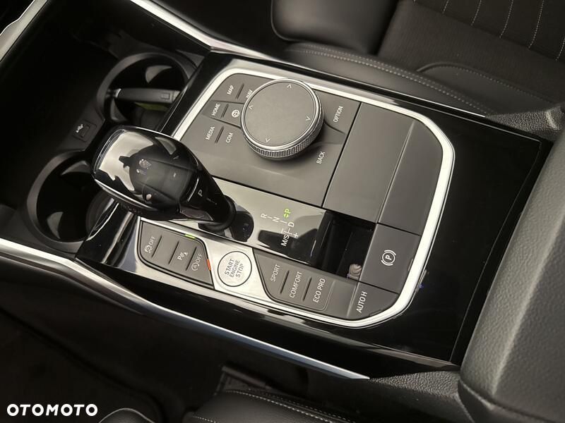BMW Seria 3 - 17