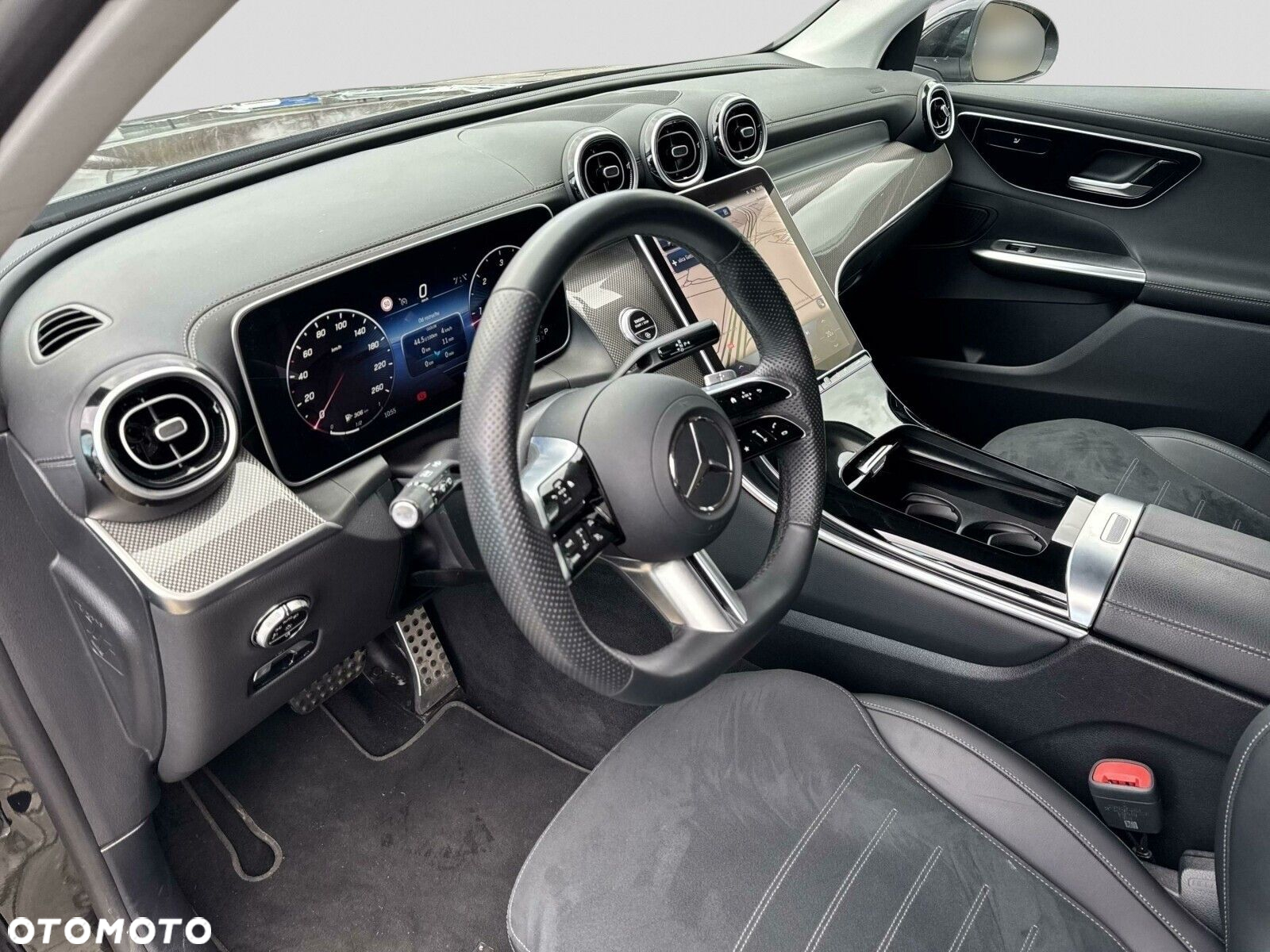 Mercedes-Benz GLC - 9