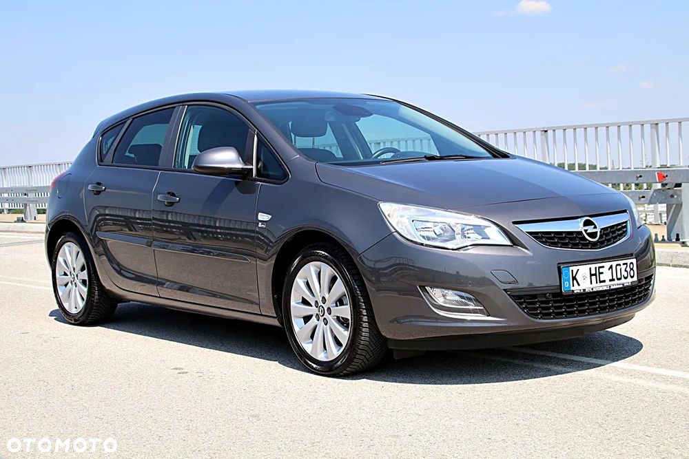 Opel Astra 1.6 Edition Sport - 11