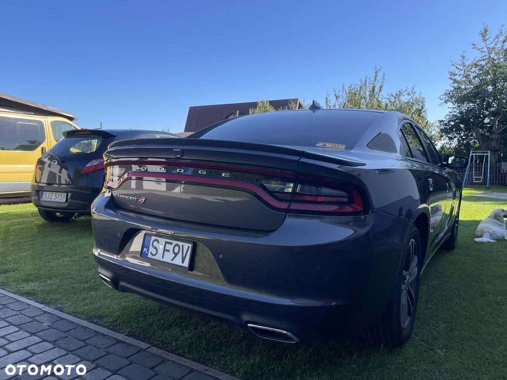 Dodge Charger - 3